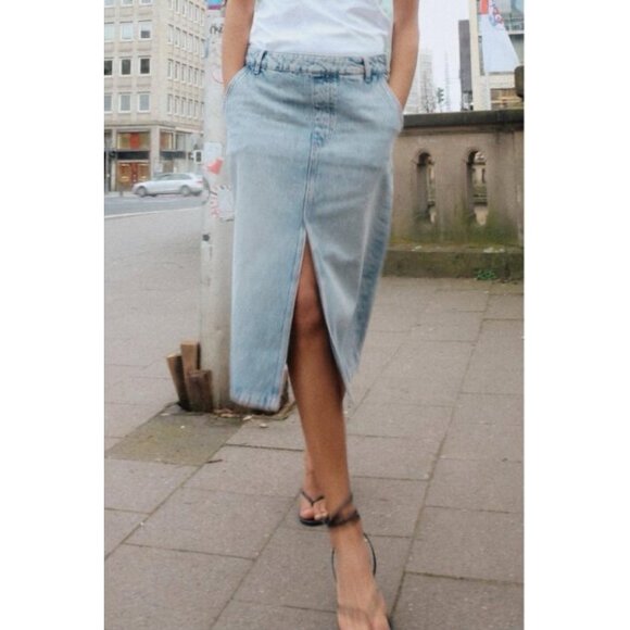 Zara Dresses & Skirts - Zara Denim Midi Skirt w/ Front Slit
